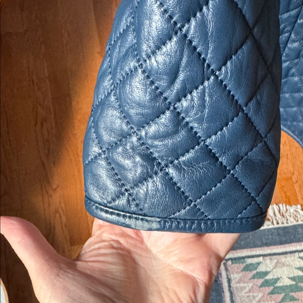 Neiman Marcus Quilted Leather coat - Picture 3 of 4